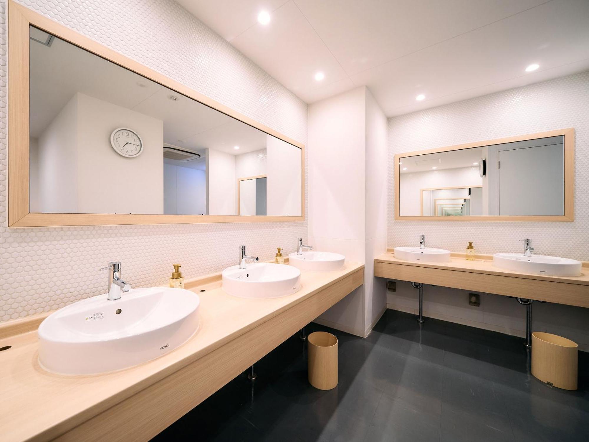 Hotel Plus Hostel Tokyo Kawasaki Kawasaki  Exterior photo